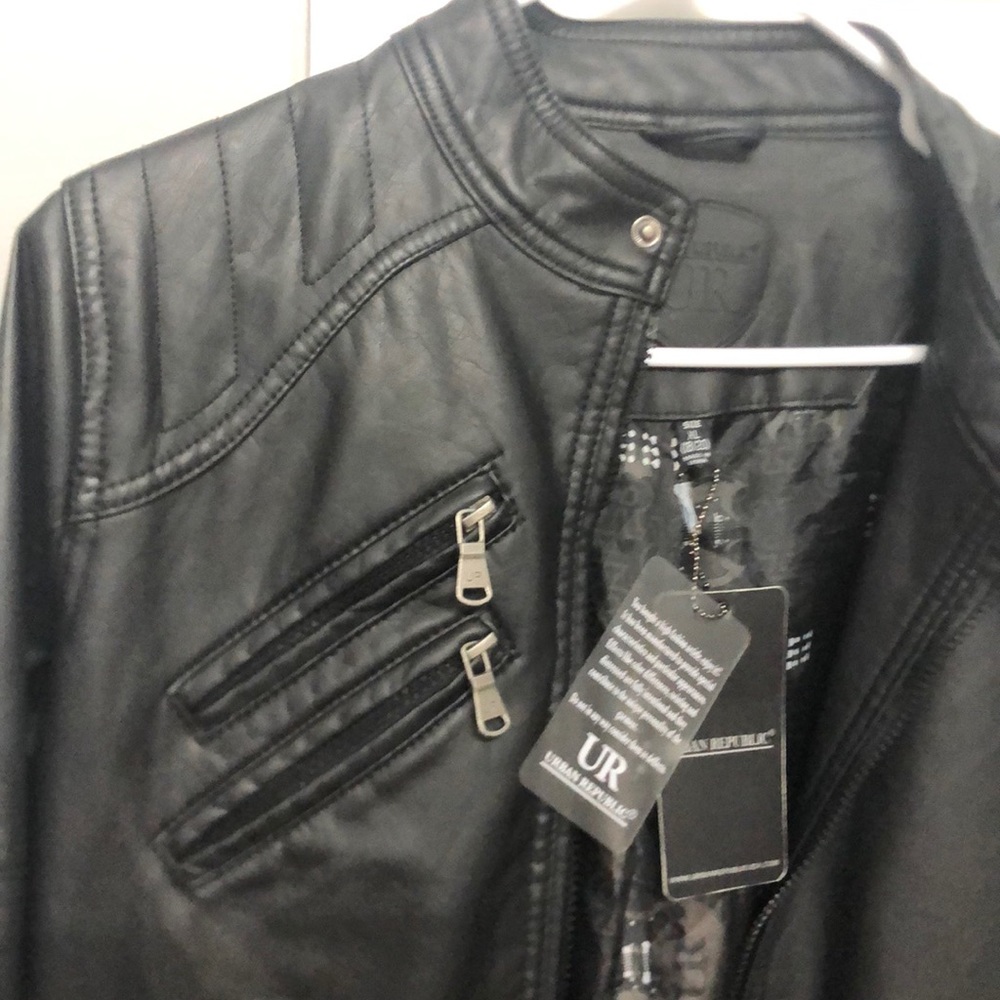 Urban Republic jacket - Picture 3 of 15